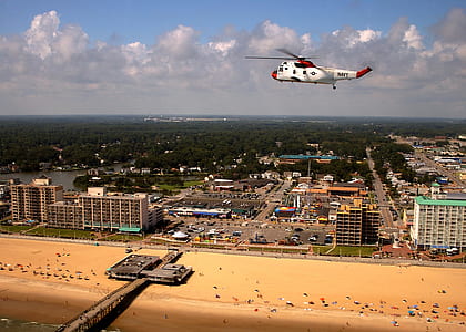 helicopter flight above beach thumbnail