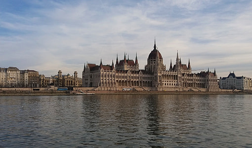 Budapest, Parliament thumbnail