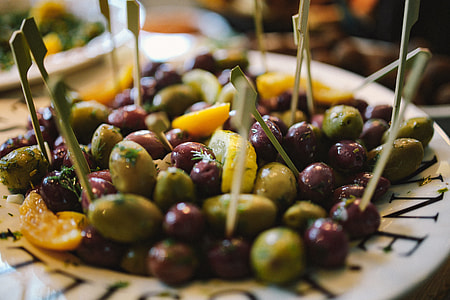 Table with Lebanese Food thumbnail