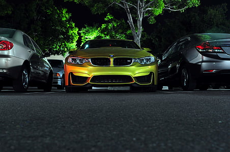 green BMW E90 thumbnail