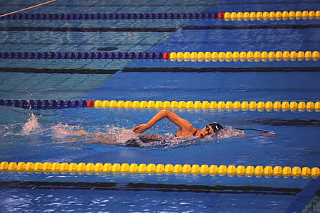 Swimming Race thumbnail