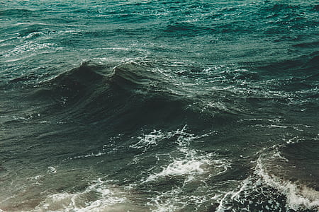 sea waves during daytime thumbnail