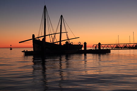 silhouette of sailboat thumbnail