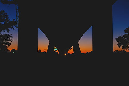 silhouette of architectural building thumbnail