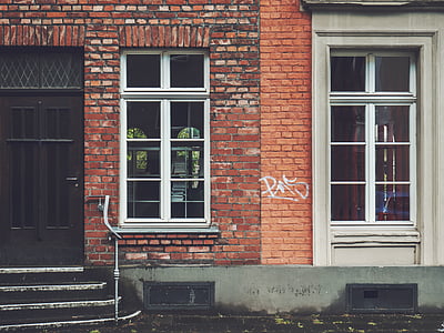 black wooden door thumbnail
