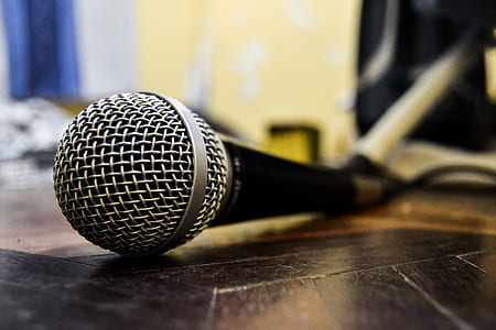 microphone on table thumbnail