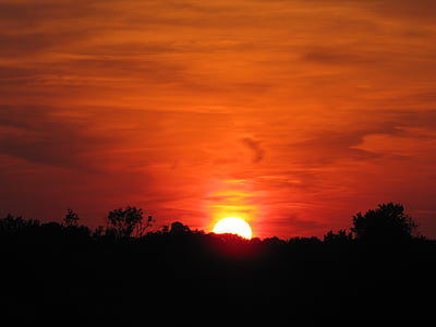 landscape photograph of sunset thumbnail