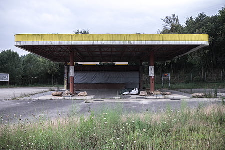 yellow abandoned building thumbnail