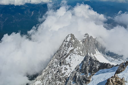 mountain covered snow thumbnail