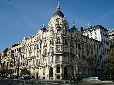 Casa Gallardo in Madrid, Spain thumbnail