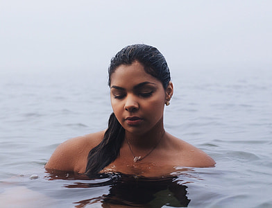 photo of woman swimming thumbnail