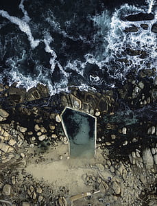 photo of seashore thumbnail