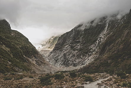 landscape photography of mountain thumbnail