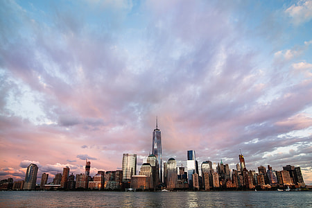Skyline of New York from across the River thumbnail