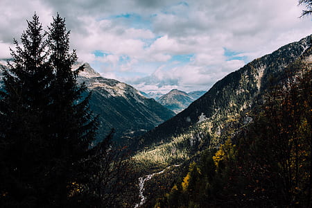 landscape photography of mountains thumbnail