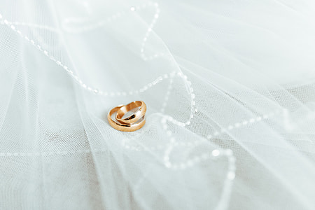 Preparations to a wedding thumbnail