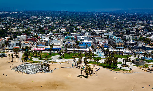 establishments near shore thumbnail
