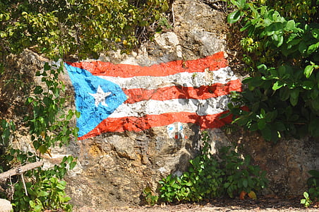 Cuba paint flag on rock thumbnail
