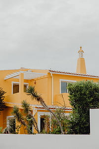 Contemporary Portuguese Houses thumbnail