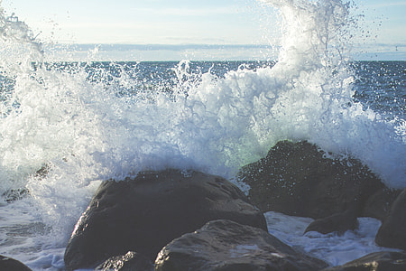 tidal waves portrait thumbnail