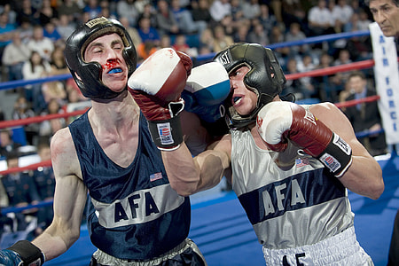 Two people boxing thumbnail