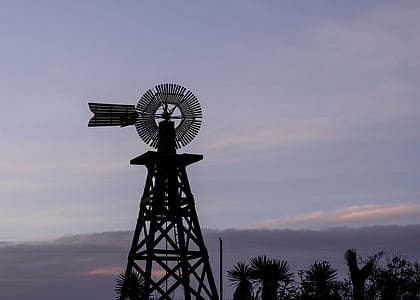 silhouette of windmill thumbnail