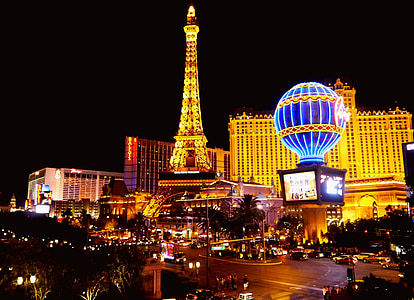 Eiffel Tower, Paris France photo thumbnail