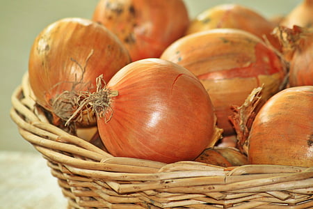 white onion lot in brown wicker basket thumbnail