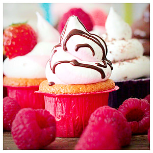 vanilla cupcakes thumbnail