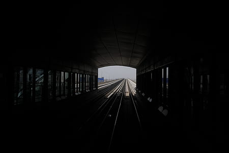 photo of train rail thumbnail