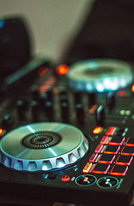 Black Disc Jockey Turntable thumbnail