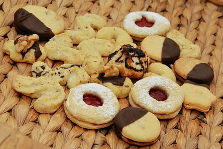 variety of biscuits thumbnail