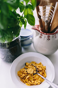 Preparing breakfast thumbnail