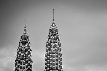 low angle photography of Petronas Towers thumbnail