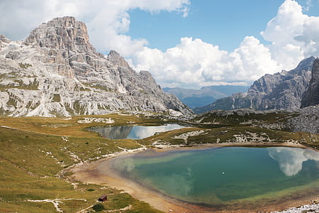 lake with mountains thumbnail