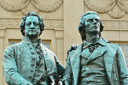 two male statues thumbnail