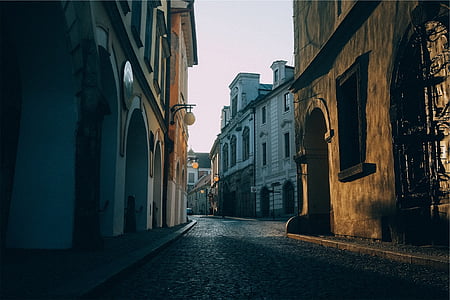 worms eye view of town thumbnail