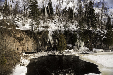 River Banks with Icicles and landscape in the winter at Temperance River State Park, Minnesota thumbnail