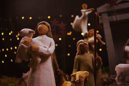 Willow Tree holding pet figurine thumbnail