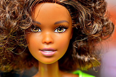 brown-haired Barbie doll thumbnail