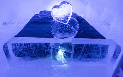 close-up photo of clear heart-shaped ice thumbnail
