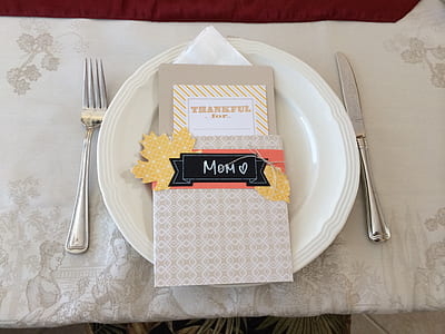 Thankful Mom card on plate thumbnail