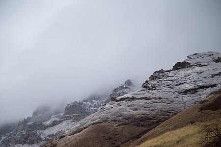 foggy mountain peak thumbnail
