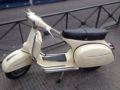 Scooter, Moto thumbnail