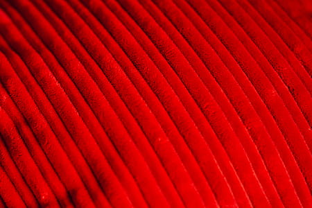 Details of romantic red bedding thumbnail