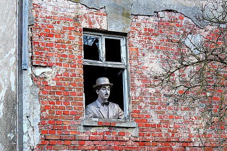 Charlie Chaplin on window thumbnail