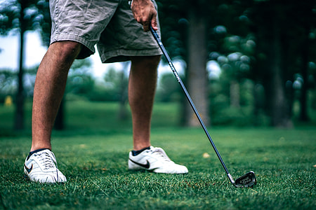 person playing golf thumbnail