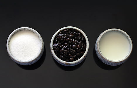 three round black containers thumbnail