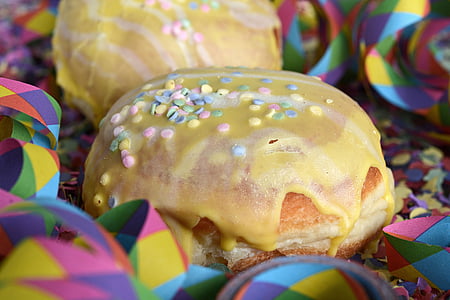macro photography of baked bread with melted cheese thumbnail