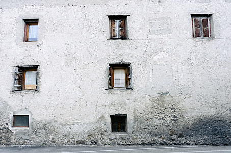 Old house thumbnail